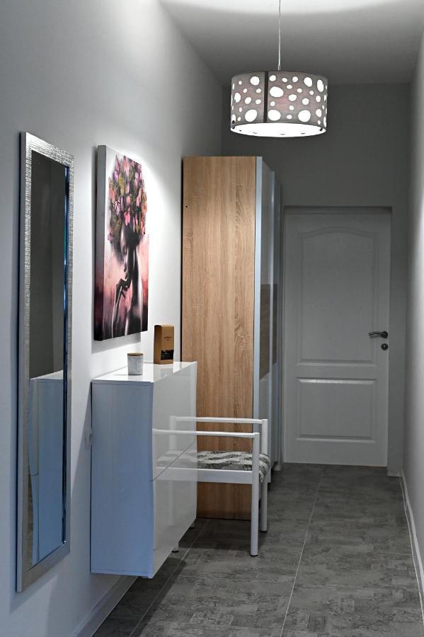 Studio Apartman Sandra, Имотски Екстериор снимка